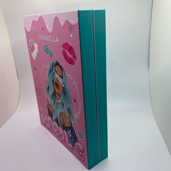 ⭐️NEW KAROL G Mega Eyeshadow Palette Book with Blush and highlighter - Picture 3 of 10